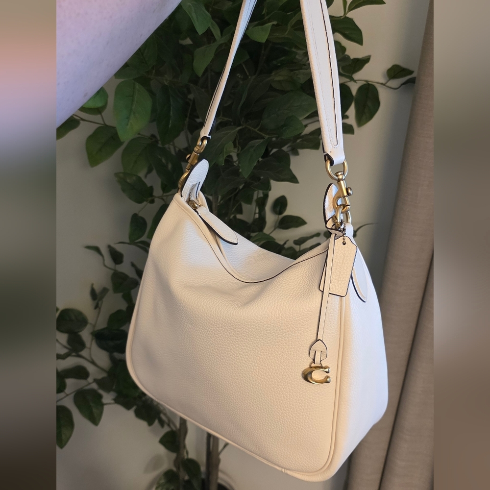 Coach Cary White Pebbled Leather CC435